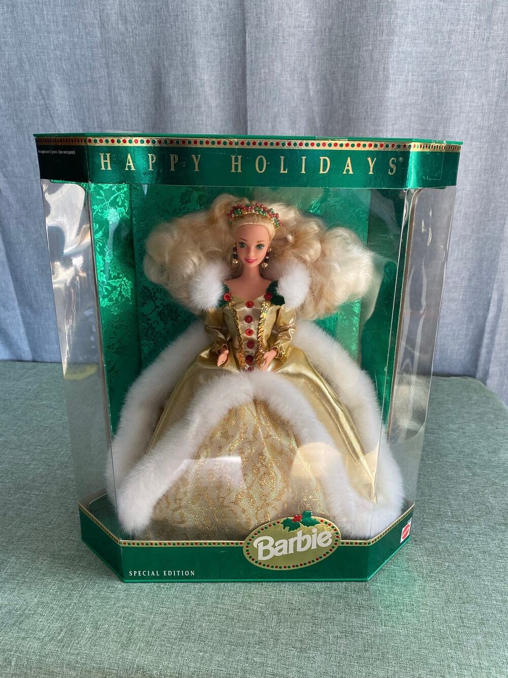 Vintage 1994 Happy Holidays Barbie Doll Special Edition Mattel 12155 NIB NRFB